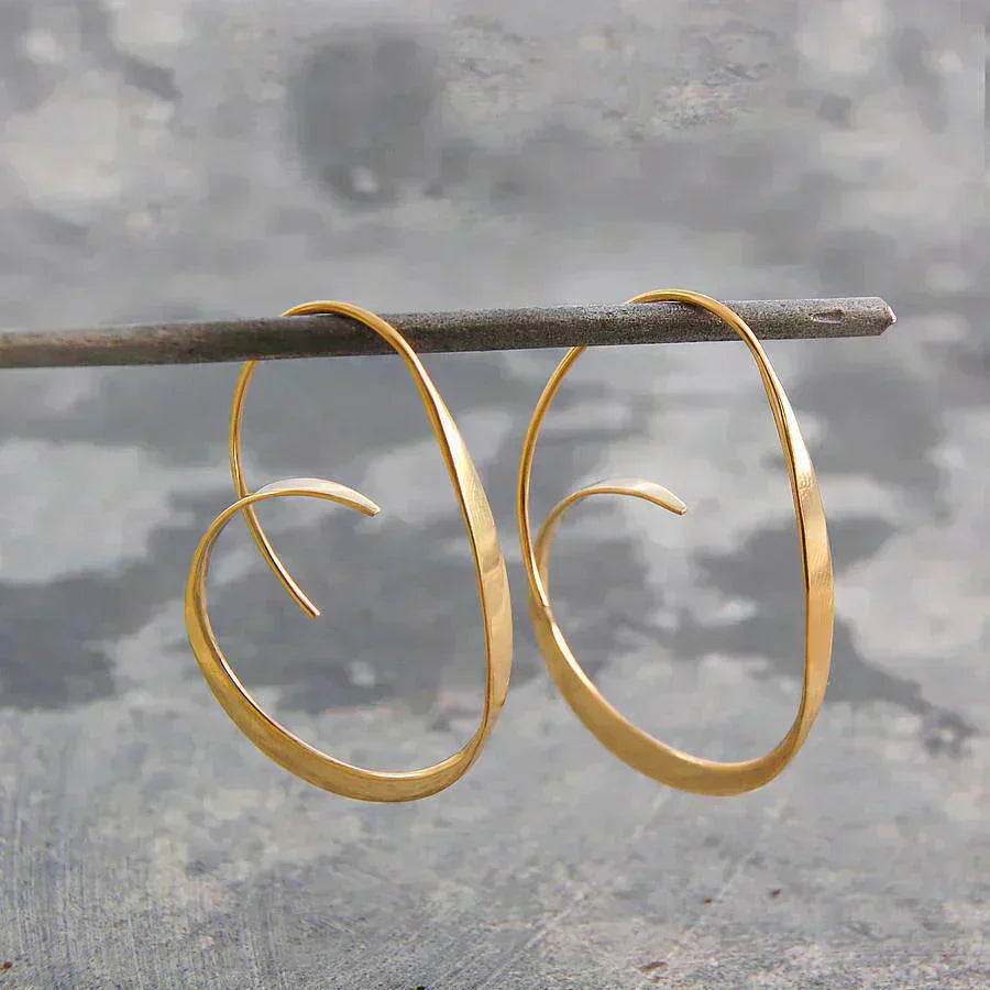 Σκουλαρίκια χρυσά με σπειροειδές σχέδιο
