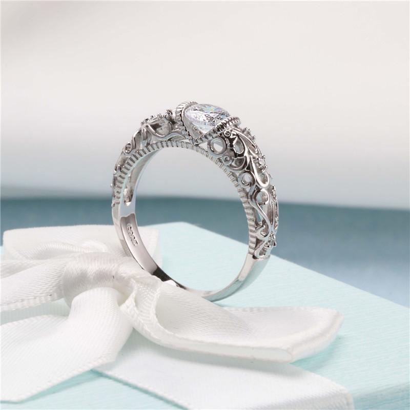 Δαχτυλίδι από ασήμι 925 με εκλεπτυσμένο φινίρισμα